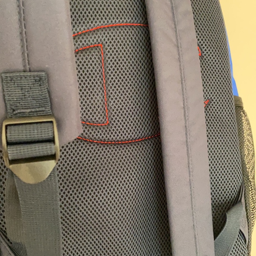 Champion Adult backpack NWT - Picture 2 of 2